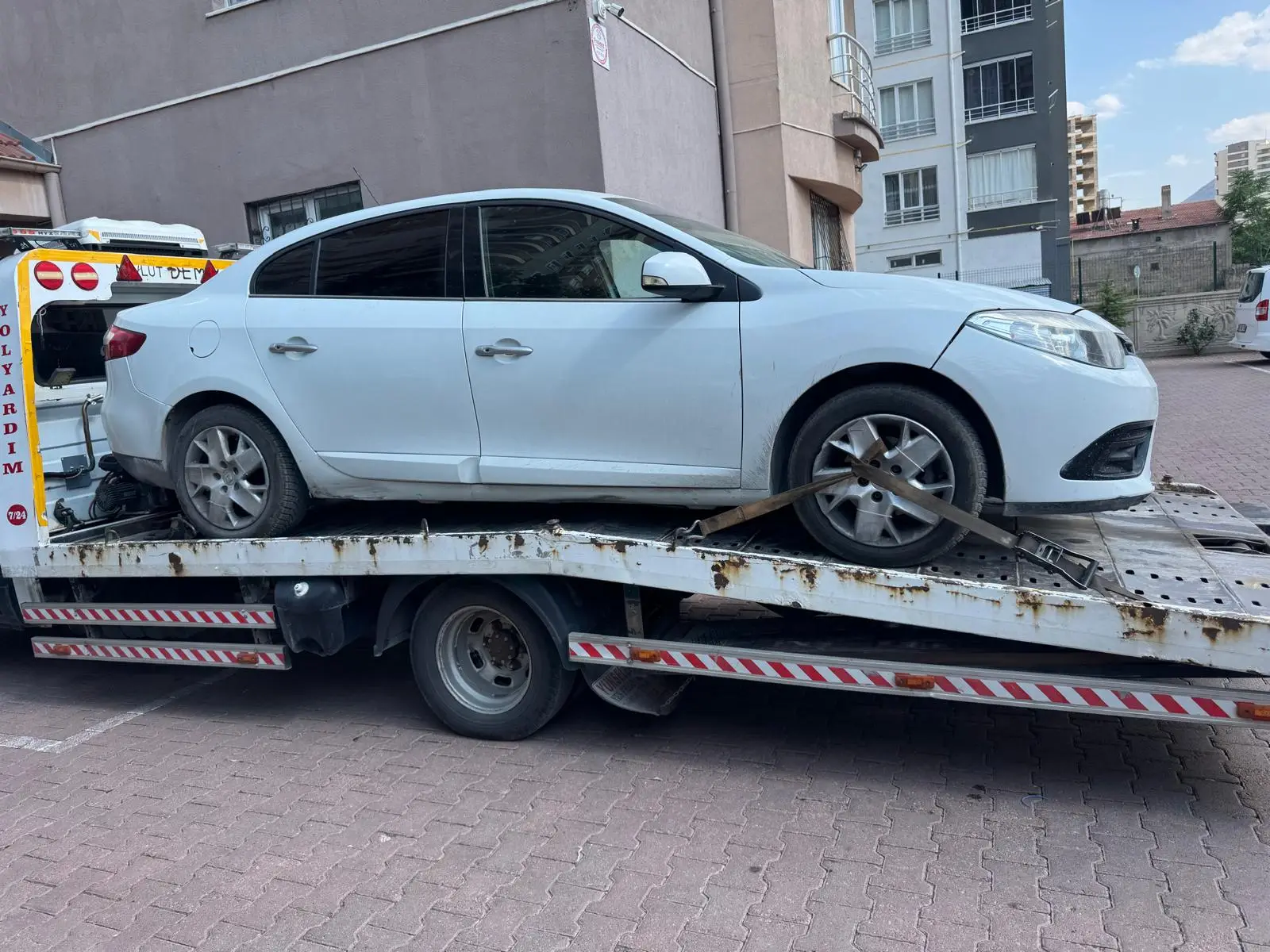 7/24 Oto Kurtarma Hizmeti